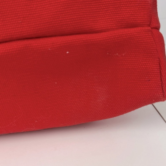 ❌SOLD❌ Vintage Red and Tan Canvas Handbag with Faux Wood Handles - Picture 7 of 9